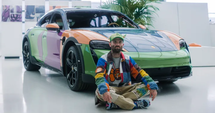 Porsche e la speciale Taycan “color block” di Sean Wotherspoon