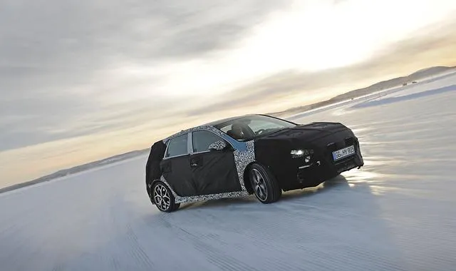 Hyundai i30 N, le immagini dei test con Thierry Neuville | VIDEO