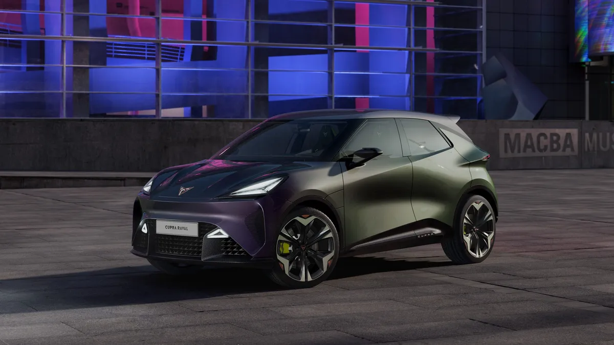 Cupra Raval 2025, la piccola elettrica della sfida si prepara al debutto