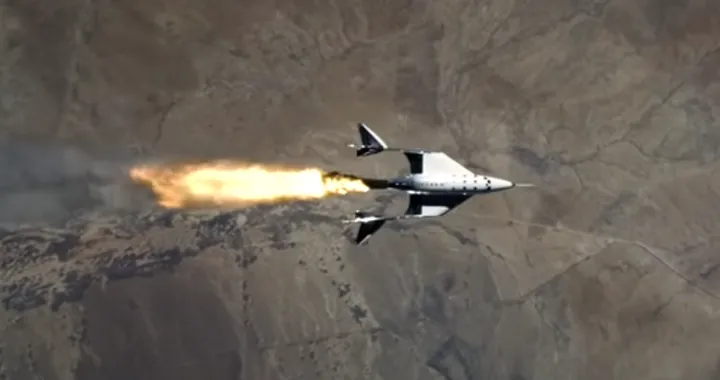 Virgin Galactic, giornata storica: via libera ai voli spaziali con passeggeri a bordo