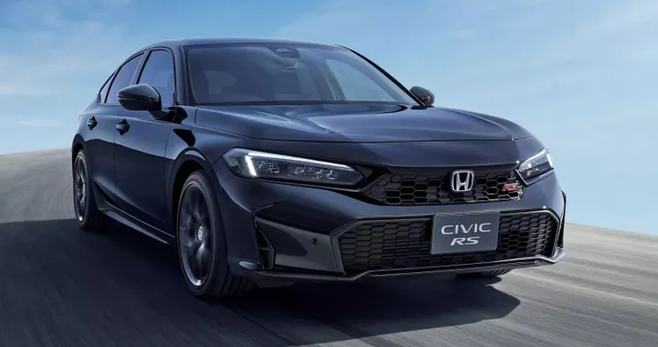 Honda svela la nuova Civic RS in Giappone: prestazioni e stile aggressivo