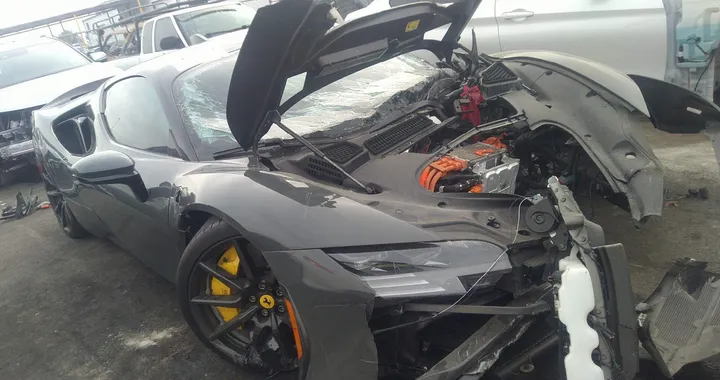 Come distruggere una Ferrari SF90 in meno di 300 km (e provare a rimediare)
