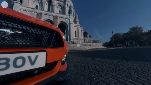Ford Mustang si dà al cinema a 360° nel corto "Un appuntamento"