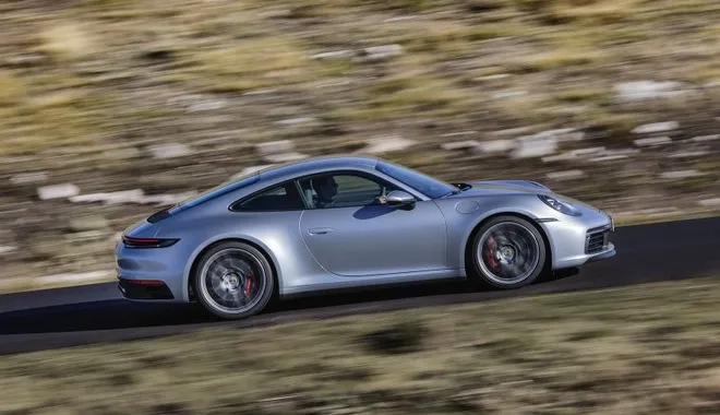 Porsche 911: non solo restyling. Ecco tutte le varianti che arriveranno