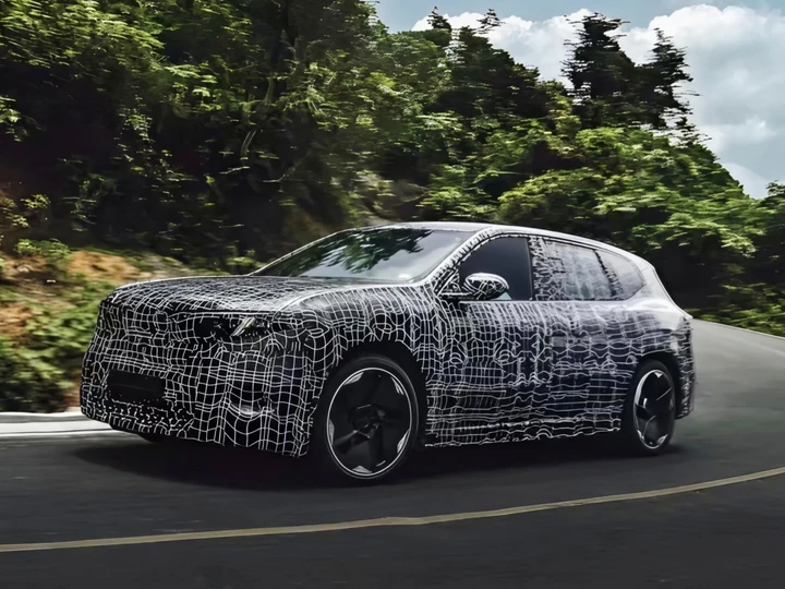 BMW iX3, nel 2026 arriva in Cina la nuova generazione a passo lungo