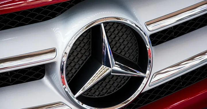 Nuova Mercedes Classe C, il debutto nel 2021: foto spia