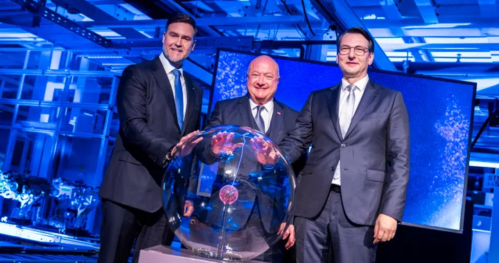 BMW: nella fabbrica di Steyr parte la produzione del motore Gen6 per la Neue Klasse