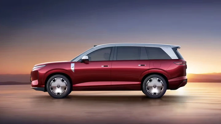 BYD Great Tang già 100.000 ordini, ma il lancio è rinviato: manca un elemento chiave