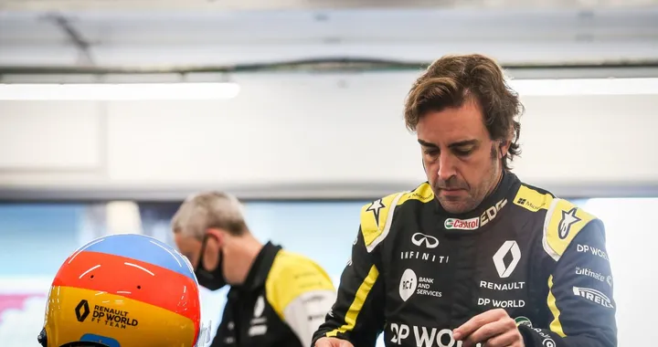 Formula 1: Fernando Alonso lascia Alpine e passa in Aston Martin dal 2023