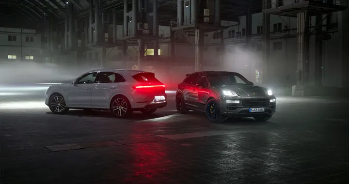 Porsche Cayenne Turbo E-Hybrid, 739 CV per la Cayenne più potente di sempre