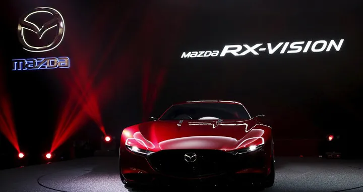 Mazda, nel 2020 la prima elettrica. Torna il motore rotativo Wankel