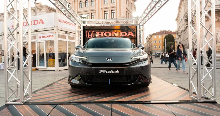 Nuova Honda Prelude debutta in Italia alla Barcolana: ecco la nuova coupé ibrida