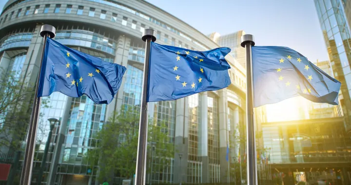 Emissioni, il Parlamento Europeo approva: via libera all'emendamento sulle multe
