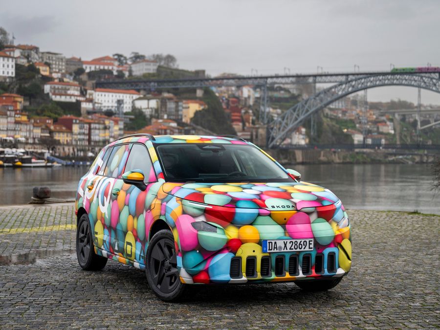 Anteprima: Skoda Epiq dice addio alla plancia tradizionale: il teaser degli interni