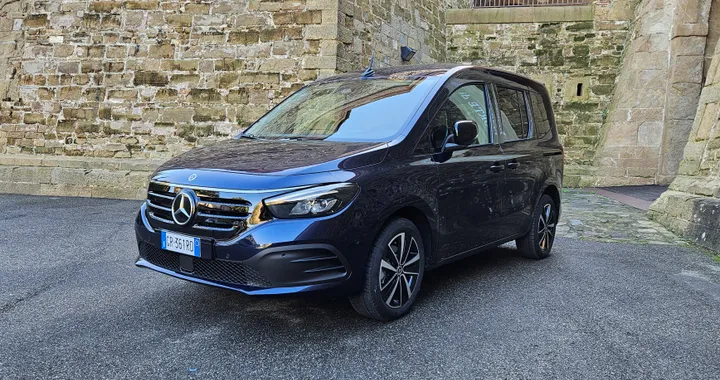 Mercedes EQT, come va la multispazio elettrica. Prime impressioni di guida