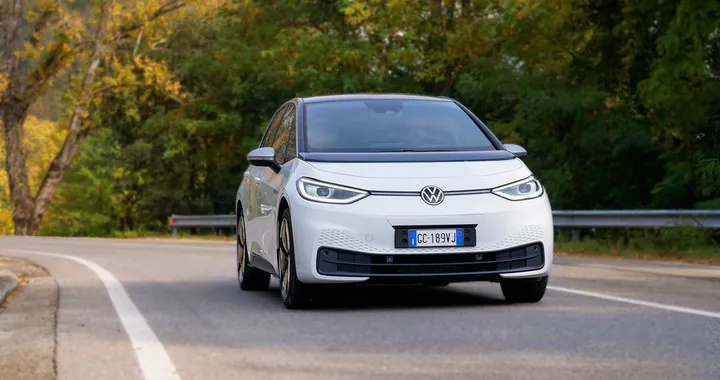 Volkswagen, il futuro è elettrico. Nel 2020 consegne alle stelle