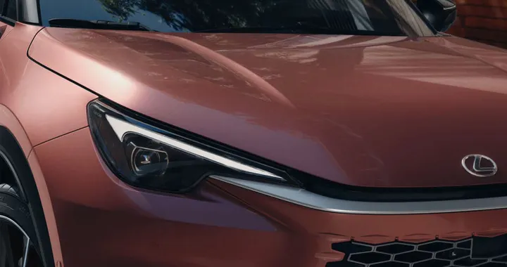Lexus LBX, il nuovo crossover debutterà il 5 giugno