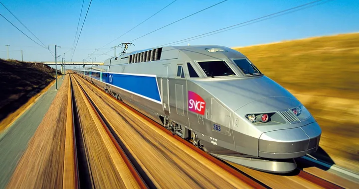 Olimpiadi di Parigi 2024: attacco alla rete TGV. Bloccati i treni
