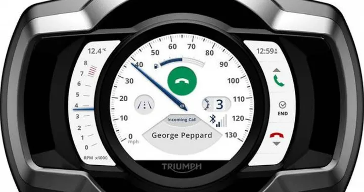 Triumph Scrambler e Rocket, ecco controlli GoPro e Google Maps | Prezzi