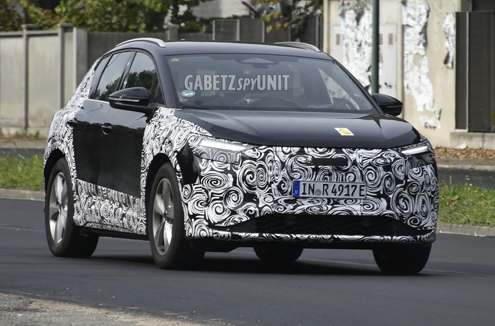 Audi Q4 e-tron 2026, il restyling è stato pizzicato su strada