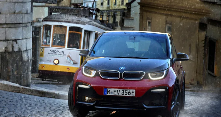 BMW: il controllo di trazione di i3s sulle prossime BMW e MINI
