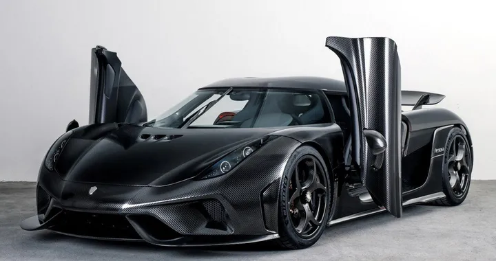 Koenigsegg: al Salone di Ginevra un'hypercar 2+2 ibrida da 1.500 CV | Rumor