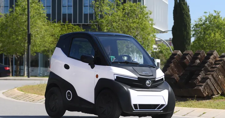 Nissan venderà in Italia il quadriciclo elettrico Silence S04