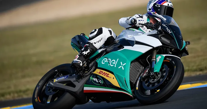 Energica Ego Corsa: le caratteristiche della due ruote elettrica per la MotoE
