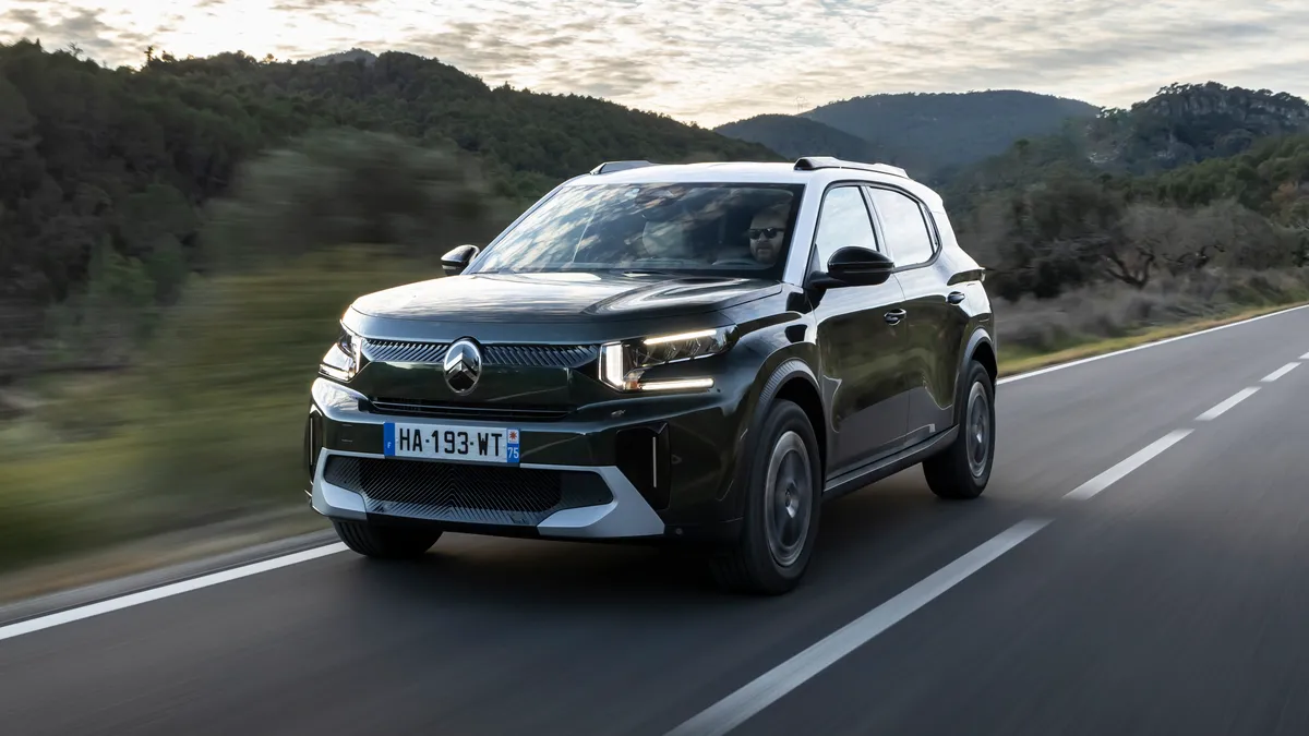 Citroen, con Elettrico Sociale spinge sulle auto elettriche. e-C3 con offerta 50 & 50