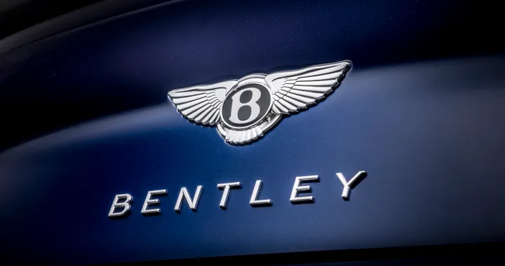 Bentley, i test dell'elettrica partiranno quest’anno. Avrà la ricarica ad induzione