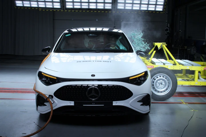 Euro NCAP, 5 stelle per Mercedes CLA e Mazda CX-5. 4 stelle per Renault Clio e Jeep Compass
