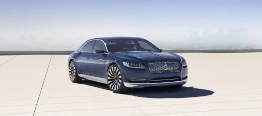 Lincoln Continental: la berlina di lusso a New York