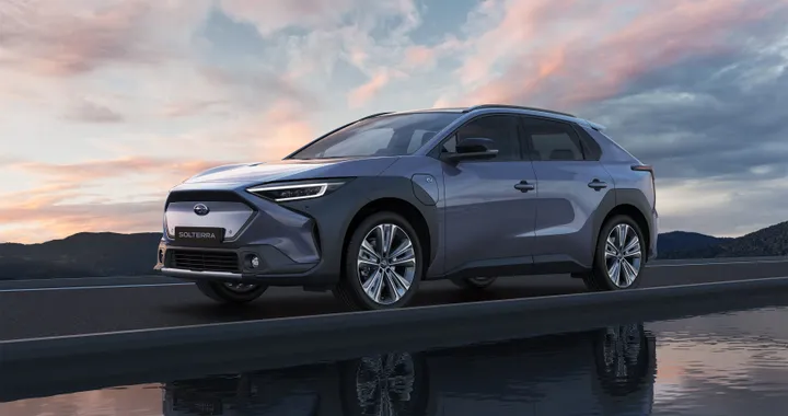 Subaru Solterra, il SUV elettrico si aggiorna e costa di meno