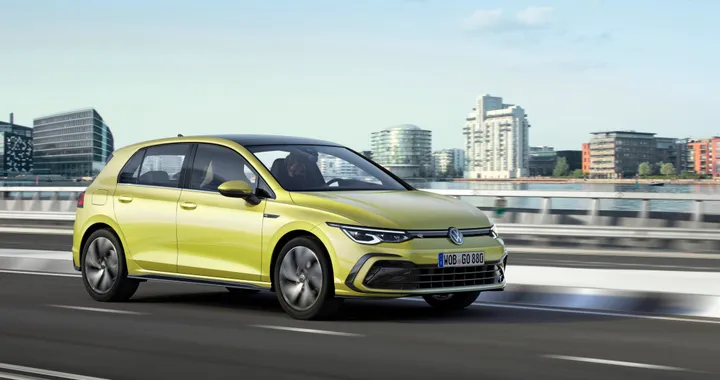 La Volkswagen Golf 8 mette il vestito sportivo: arriva la R-Line