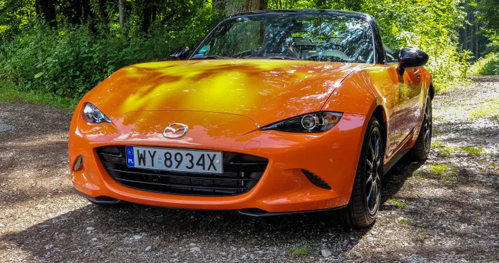 Mazda MX-5 30th Anniversary: prova, confronto versioni classiche e Museo Frey