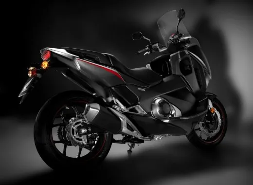 Honda Integra 750 2016 e il nuovo doppia frizione DCT
