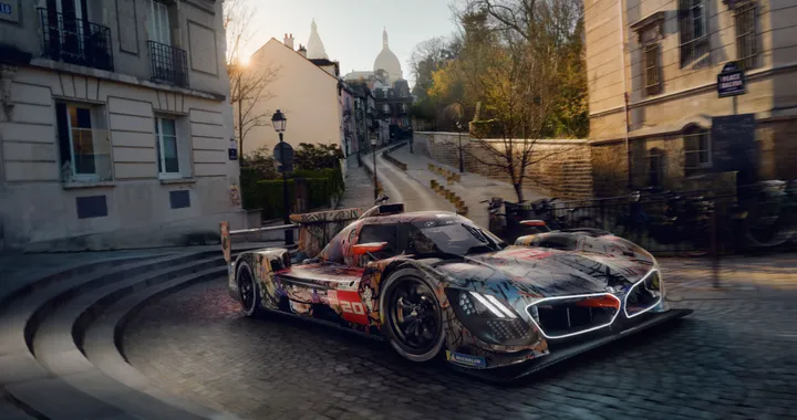 BMW M Hybrid V8 Art Car: anteprima mondiale a Parigi
