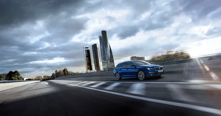 Nuovi motori e cambio a 8 rapporti per Peugeot 308