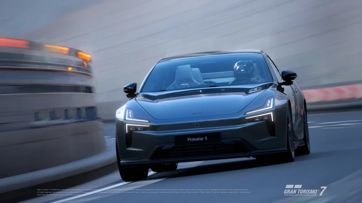 Polestar 5: primi test drive virtuali nei Polestar Spaces nel 2026