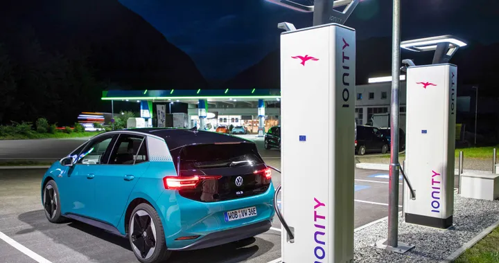 ACEA, la ricarica dovrebbe essere semplice come il rifornimento di carburante