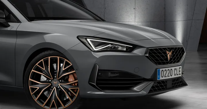 Cupra Leon, si avvicina il momento del restyling. Nuove foto spia