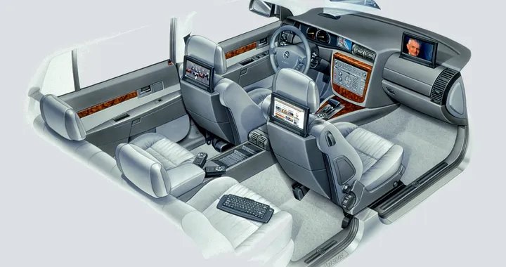 Opel Omega V8.com, l'auto che anticipava il futuro: un centro multimediale su 4 ruote