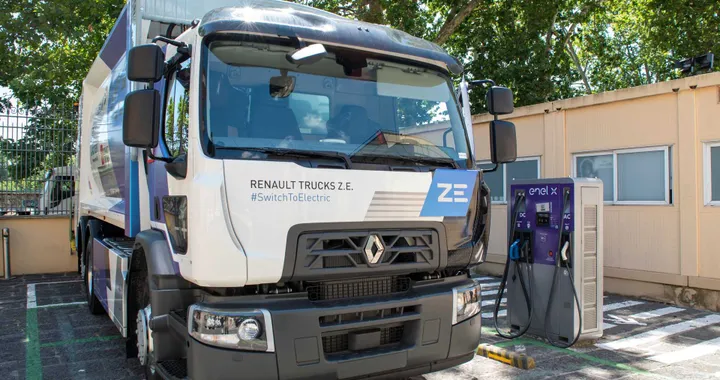 Renault Trucks Italia con Enel X per spingere sull'elettrificazione dei trasporti