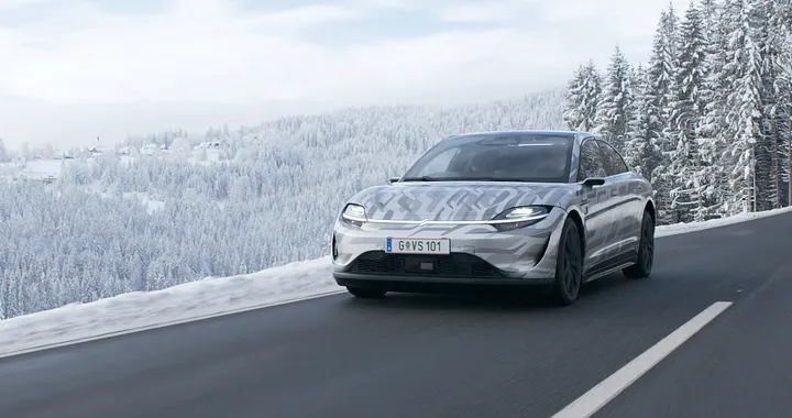 CES 2021, Sony mostra in azione la sua Vision-S elettrica