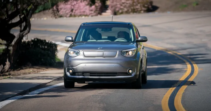 Kia Soul EV: ultimato lo sviluppo del sistema di ricarica wireless