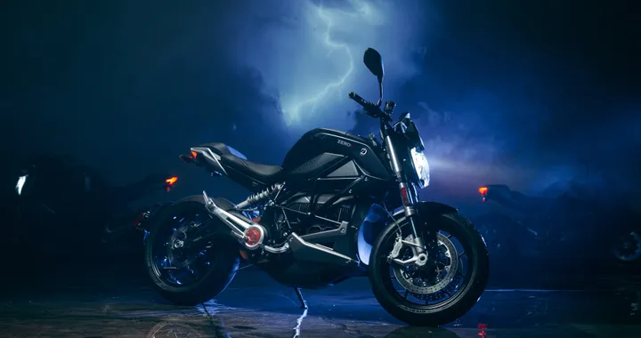 Zero Motorcycles, sbarca in Italia la nuova moto elettrica SR 2022. Nuovo listino