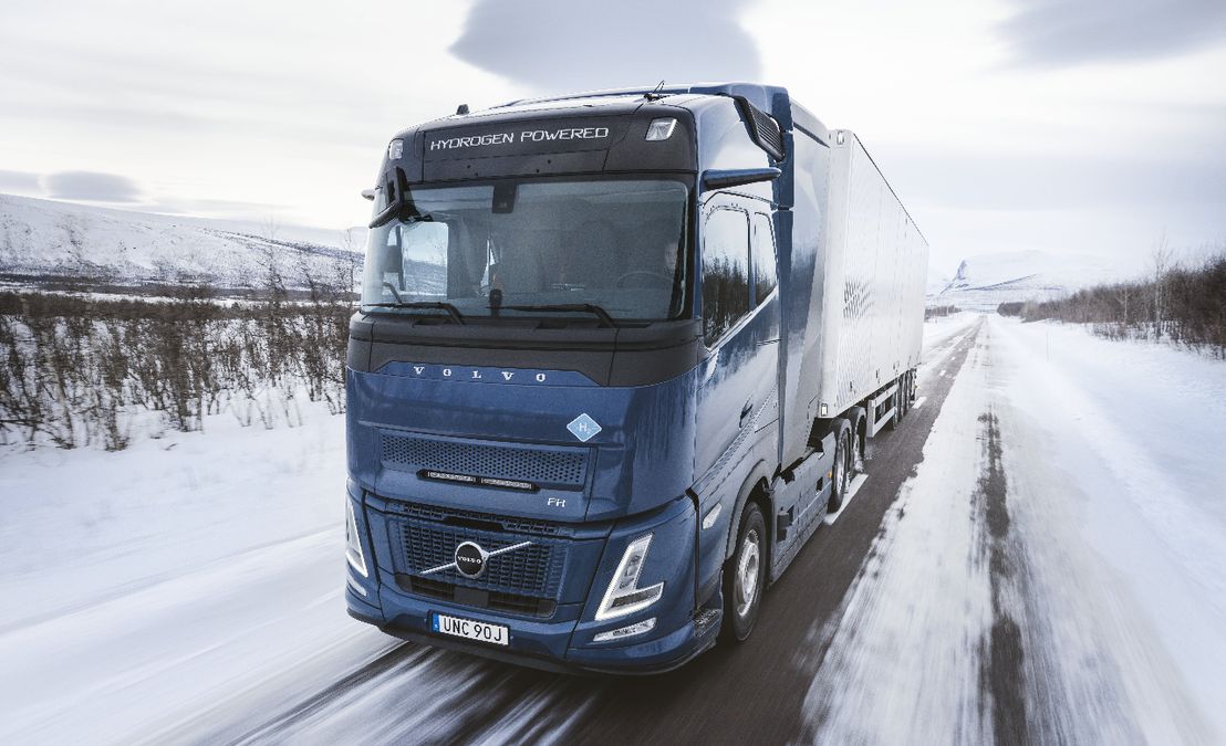 Volvo Trucks: test su strada per i nuovi camion a idrogeno