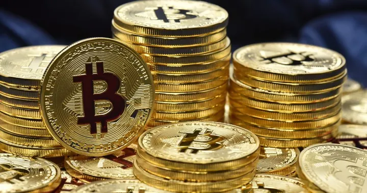 Tesla, stop ai Bitcoin per l'acquisto delle auto: i rischi ambientali sono troppo alti