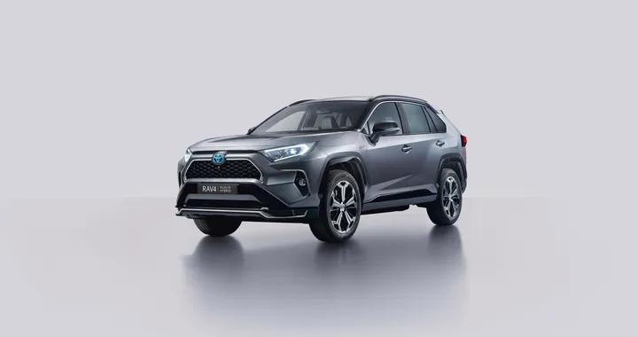 Toyota RAV4 Plug-in Hybrid, partono le vendite in Italia: allestimenti e prezzi