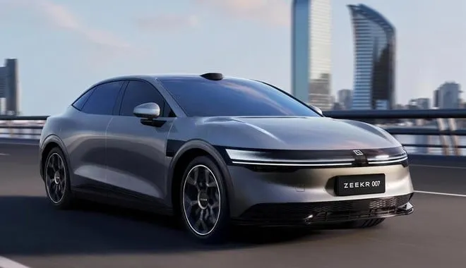 Immatricolazioni in calo: l’impatto dei dazi sulle auto elettriche cinesi